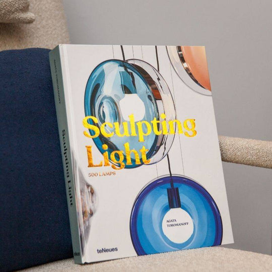 Livro Sculpting Light: 500 Lamps