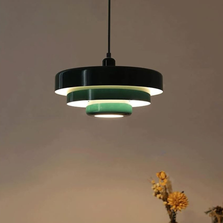 Pentente Trilayer LED