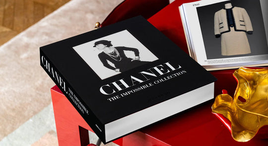 Livro Chanel: The Impossible Collection