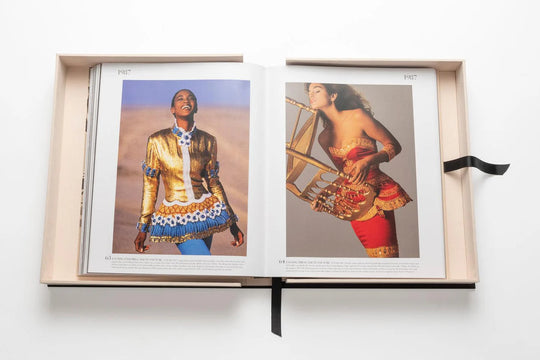 Livro Chanel: The Impossible Collection