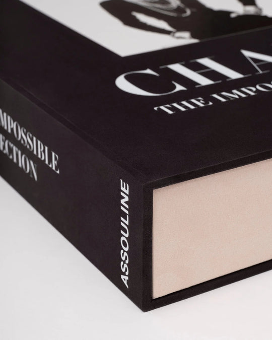 Livro Chanel: The Impossible Collection