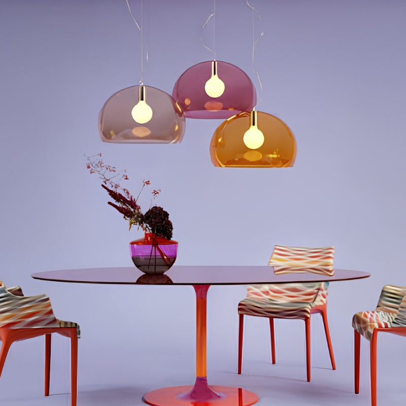Luminária Pendente Fly Colors: transparência, cor e luz na decoração