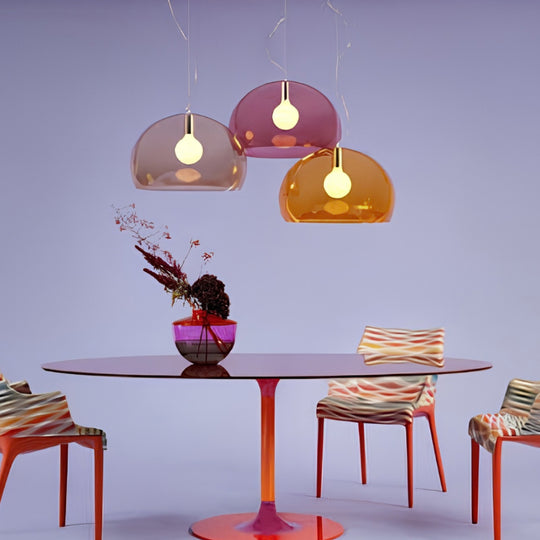 Luminária Pendente Fly Colors: transparência, cor e luz na decoração
