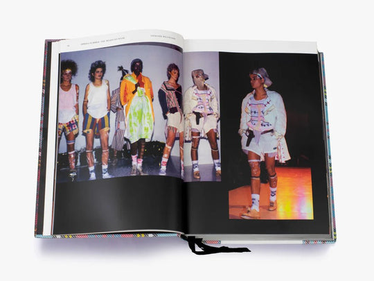 Livro Vivienne Westwood Catwalk - Popbox Home Design