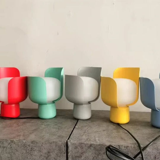 Luminária de Mesa Blom - Popbox Home Design