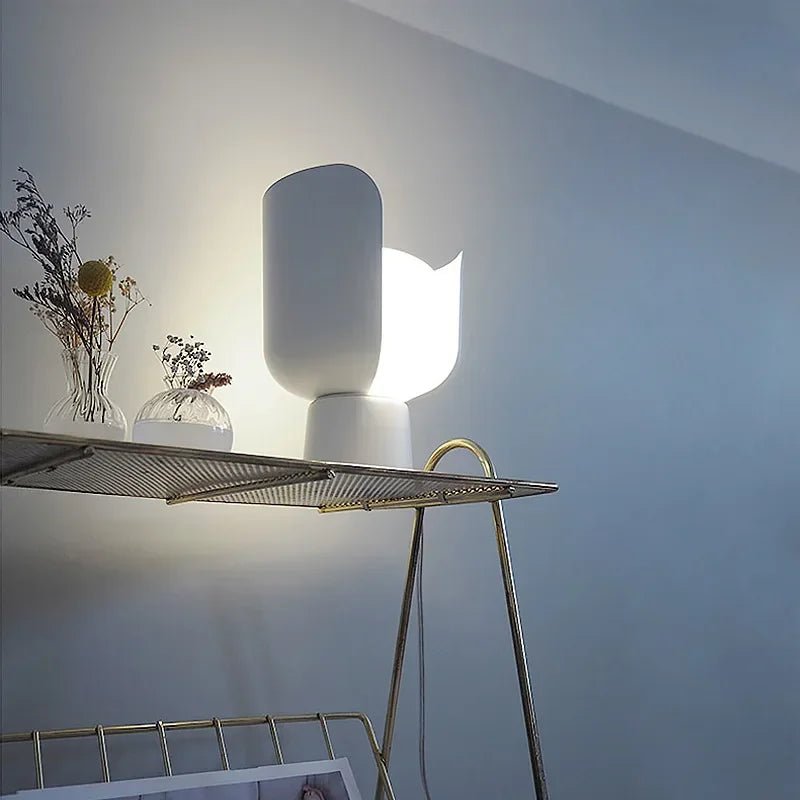 Luminária de Mesa Blom - Popbox Home Design