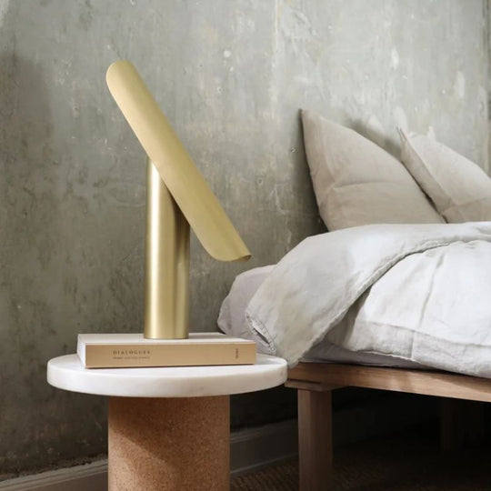Luminária de Mesa Linea - Popbox Home Design