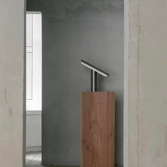 Luminária de Mesa Linea - Popbox Home Design