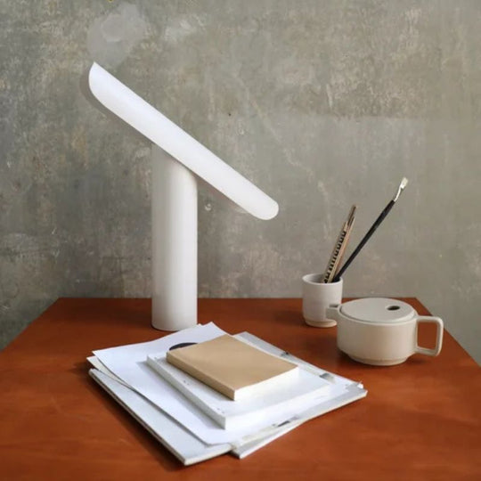 Luminária de Mesa Linea - Popbox Home Design