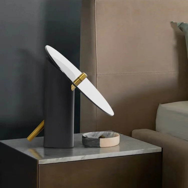Luminária de Mesa Solaris - Popbox Home Design