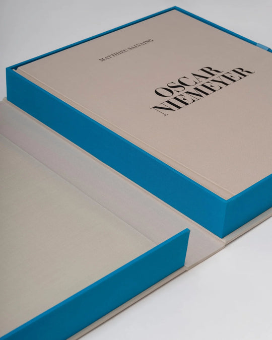 Livro Oscar Niemeyer: The Impossible Collection