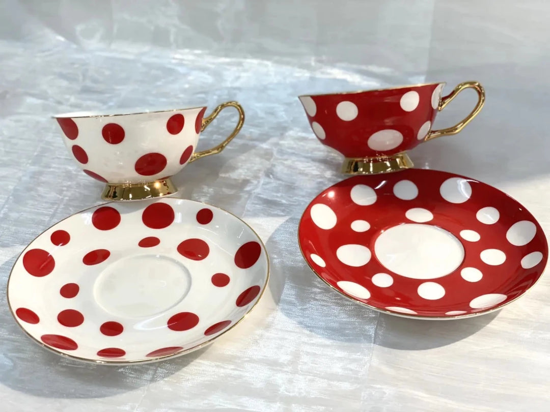 Xícara de Chá Red Dots - Popbox Home Design