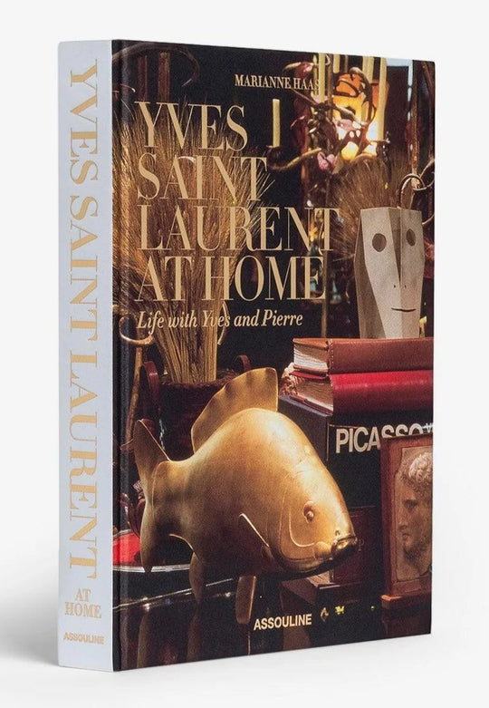 Livro Yves Saint Laurent at Home